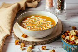 Supa crema de legume cu crutoane